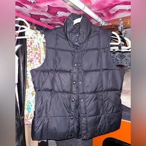 Black puffy vest